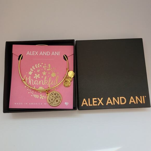 New in Box Alex & Ani Gold Tone Thankful Charm Bracelet Affirmation Gratitude - Picture 2 of 3